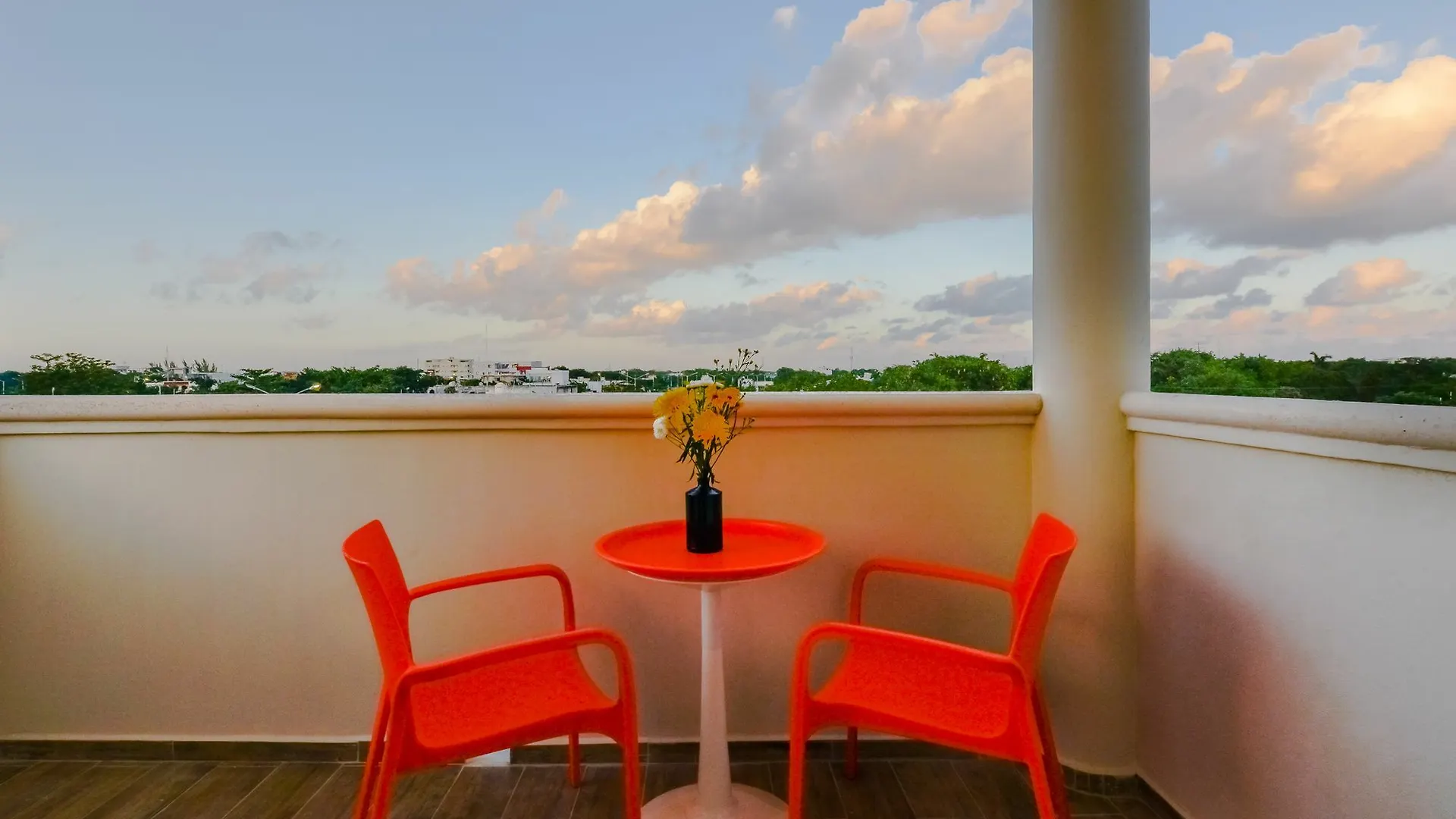 Casa Del Arbol Condo Playa del Carmen